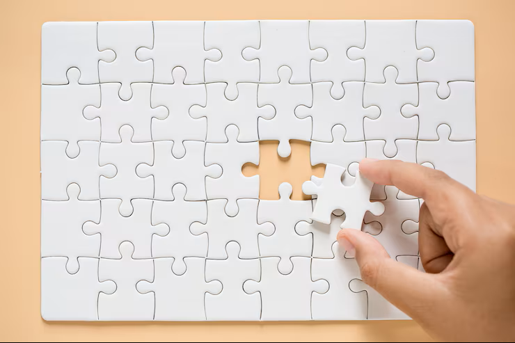 logo puzzle